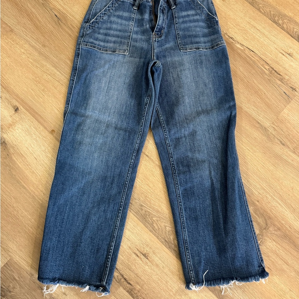 High-Rise Wide-Leg Women's Jeans in Blue Wash - Picture 2 of 5
